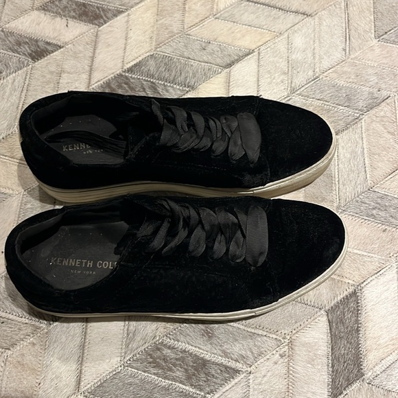 Velvet Platform Sneakers, size 10 - Picture 2 of 5